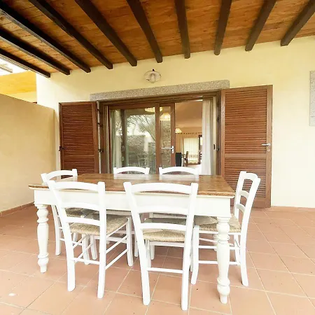 Appartement Pgs Immobiliare Srls Guardioli Bouganville A Schiera Con Terrazza Attrezzata E Posto Auto Privato La Maddalena (Sassari)