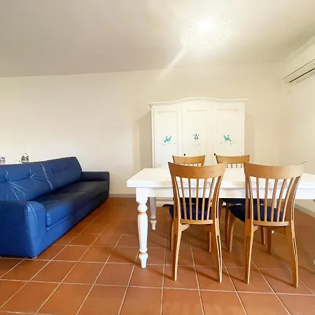 Pgs Immobiliare Srls Guardioli Bouganville A Schiera Con Terrazza Attrezzata E Posto Auto Privato La Maddalena (Sassari)